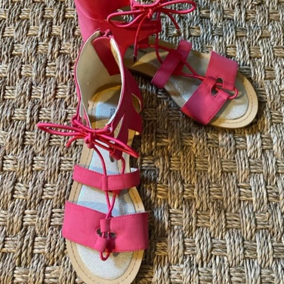 Stuart Weitzman big girl Camia Romanesque coral suede lace-up sandals NWOT - Picture 2 of 8